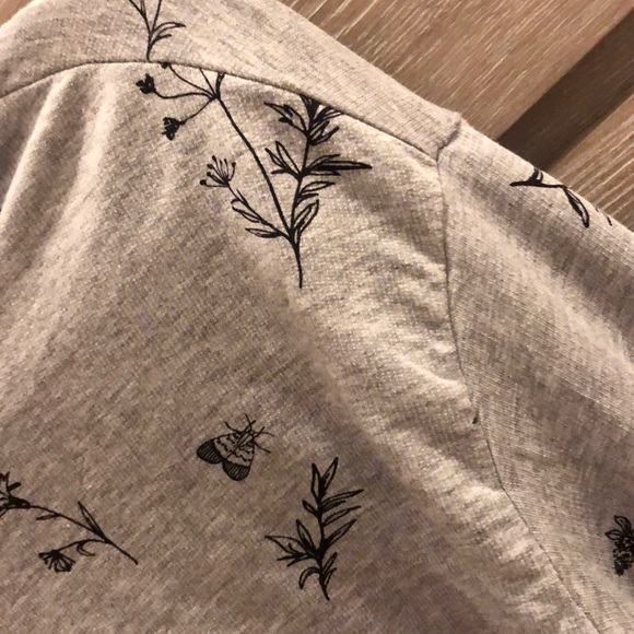 Divided H&M scoop neck - Picture 6 of 9